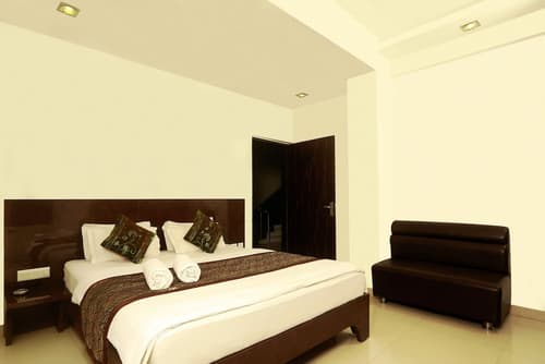 Hotel Metropolitan, Room