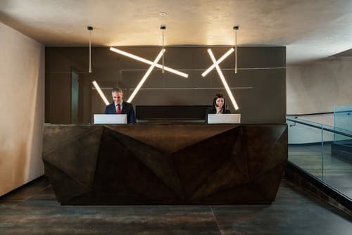 IQ Hotel Firenze, Check-in/check-out kiosk