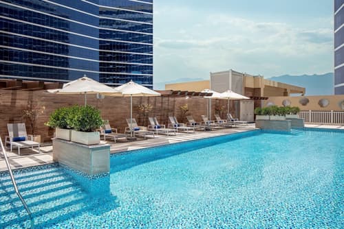 Doubletree By Hilton Fujairah City, Pool