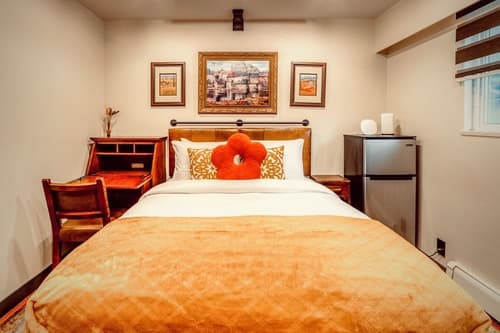 Neocolonial Nouveau Kensington Vacation Home