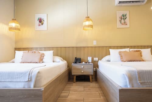 Mythical Hotel, Room