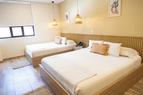 Mythical Hotel, Room