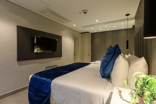 4 Sur Hotel
