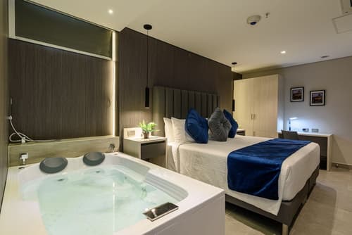 4 Sur Hotel