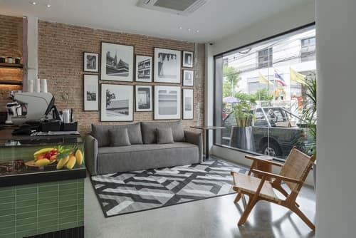 Lilit Bang Lumphu Hotel, Reception