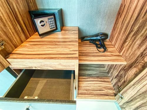 Sailor Hotel Pattaya, Room