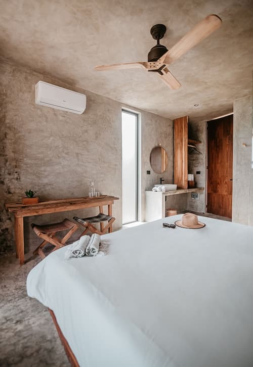 Dos Mares Barefoot Luxury