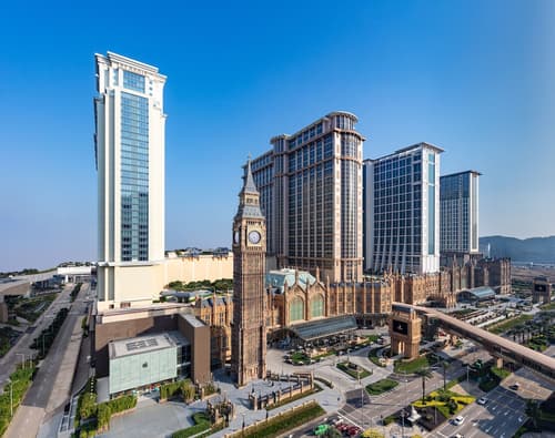 The Londoner Hotel, Exterior