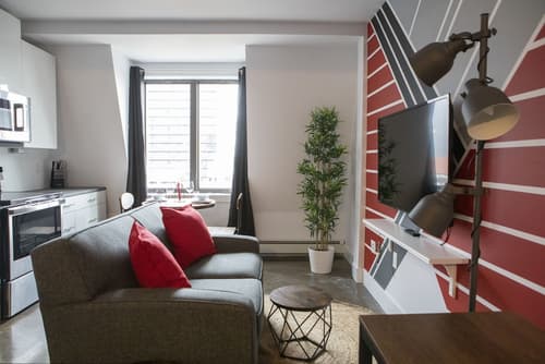 Cameo Hotel and Suites, Room