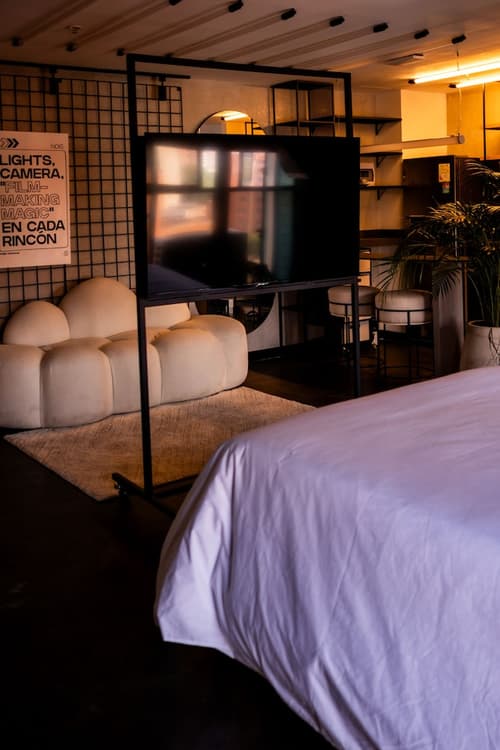 Indie Universe Creative Hotel