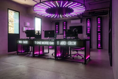 Indie Universe Creative Hotel