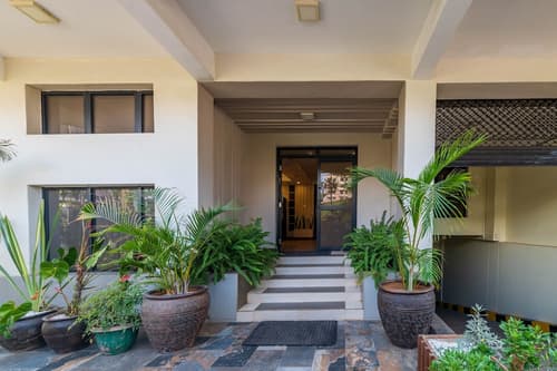 Samra Hotel, Reception