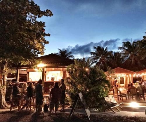 Marbucks Bed and Breakfast, Property grounds