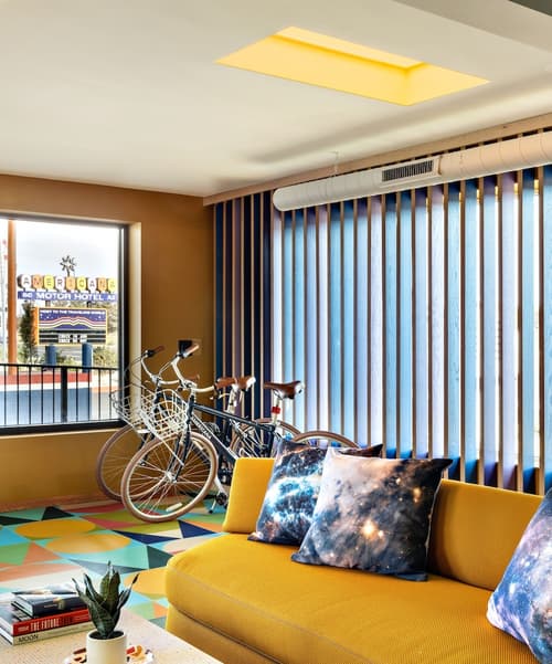 Americana Motor Hotel