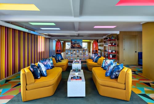 Americana Motor Hotel