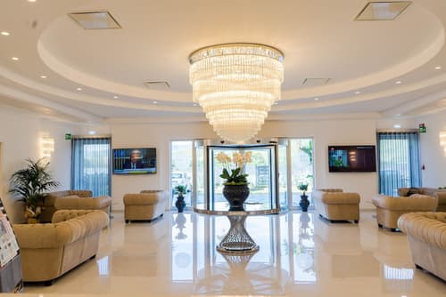 PM Hotel, Lobby