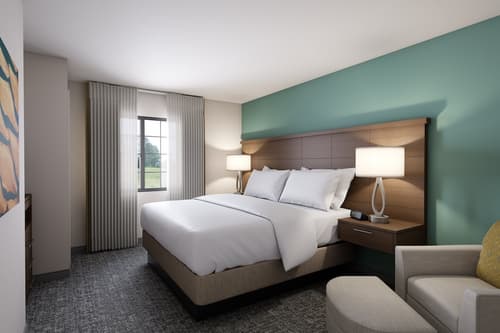 Staybridge Suites Detroit Southfield by IHG, Room