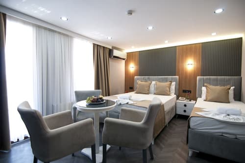 Grand Bagoz Hotel, Primary image