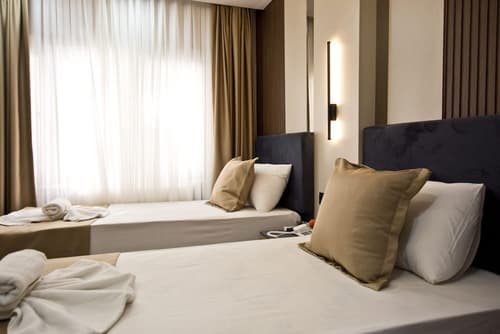 Grand Bagoz Hotel, Room