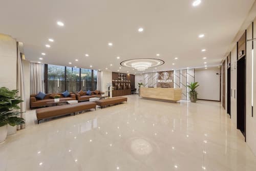 Mangata Beachfront Hotel, Reception