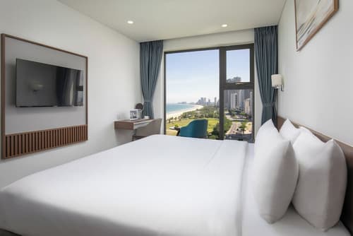 Mangata Beachfront Hotel, Room