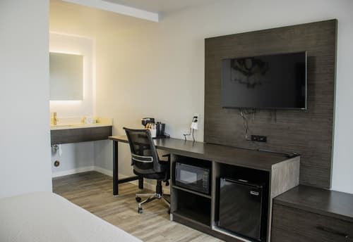 Bears Ears Inn, Room