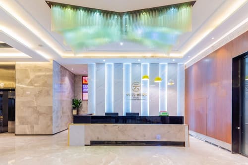 Cloudy International Apartment, Reception