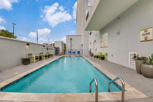 Home2 Suites by Hilton Dallas Medical District Lovefield, Pool