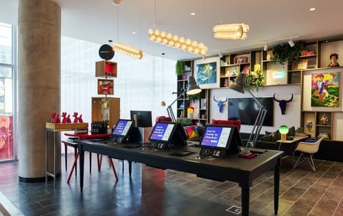 citizenM Austin Downtown, Check-in/check-out kiosk