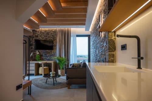 Opal Executive Suites, Room