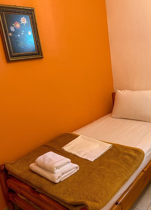 Symi Garden Studios, Room