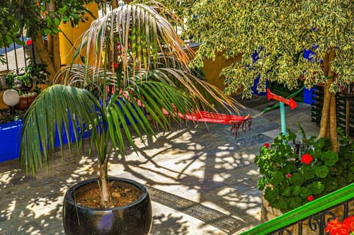 Symi Garden Studios, Exterior