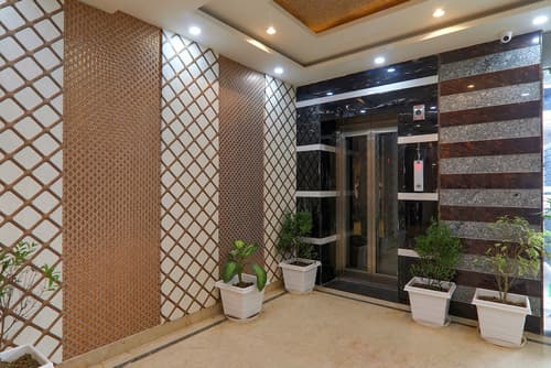 FabHotel Super 3 Premium - 800m from Kashi Vishwanath Temple, Lobby