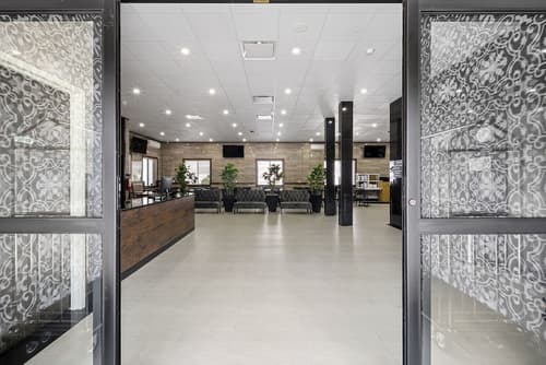 Highbridge Hotel, Reception