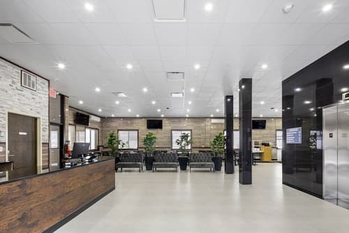 Highbridge Hotel, Reception