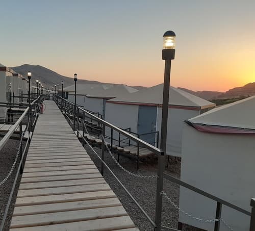 The Rock Camp Petra, Room