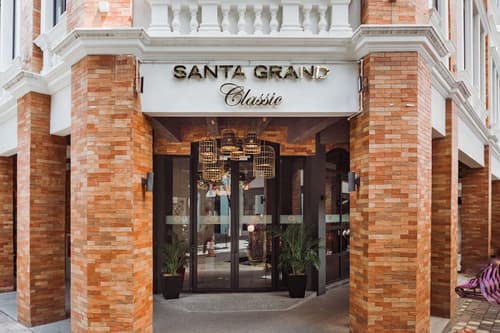Santa Grand Classic Chinatown, Primary image