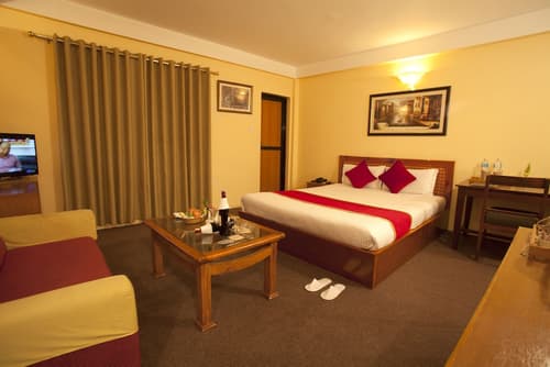 Royal Astoria Hotel