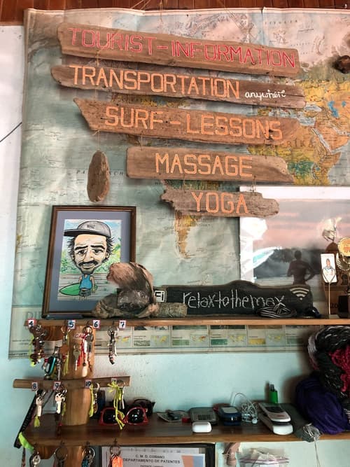 Don Jons Lodge -Surf & Yoga, Reception