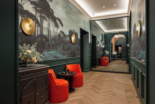 Maison Santa Croce, Interior entrance