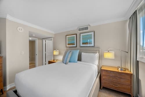 Marco Beach Ocean Suites, Room