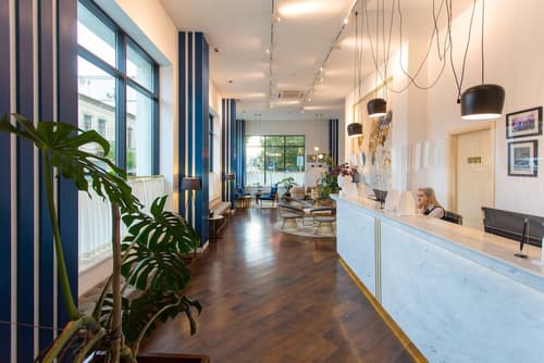 Newport Hotel Kutaisi, Reception