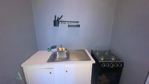 A taste of Jamaica Lavern place, Room