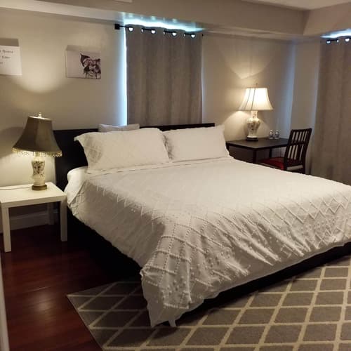 Fairmount House at The Mann, Room