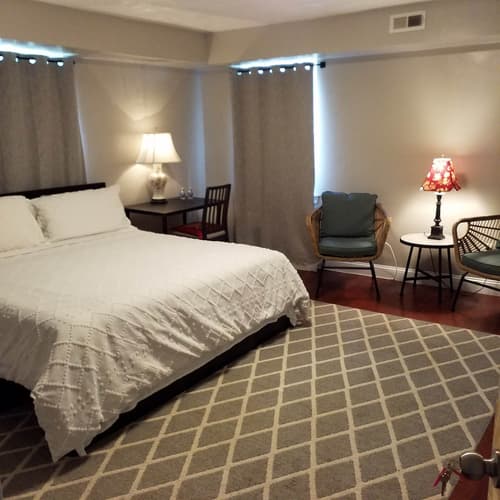 Fairmount House at The Mann, Room