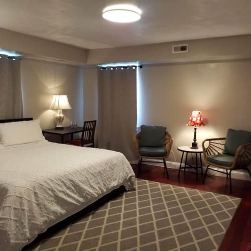 Fairmount House at The Mann, Room