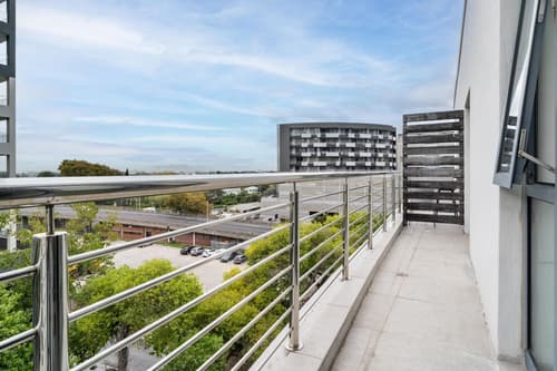 Neighbourgood Newlands, Room