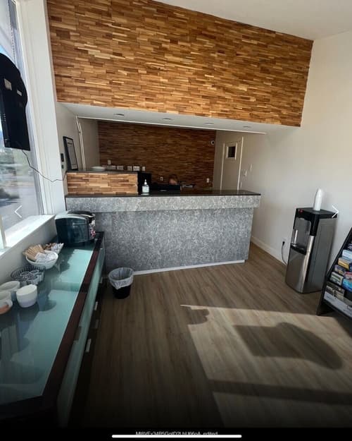 Destination Inn, Reception