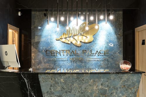 Central Palace Halal Hotel