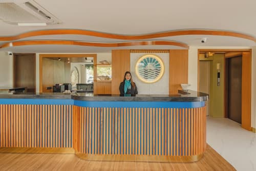 UMET Seaview Hotel Roundtrip Airport Pick up and drop off, Reception